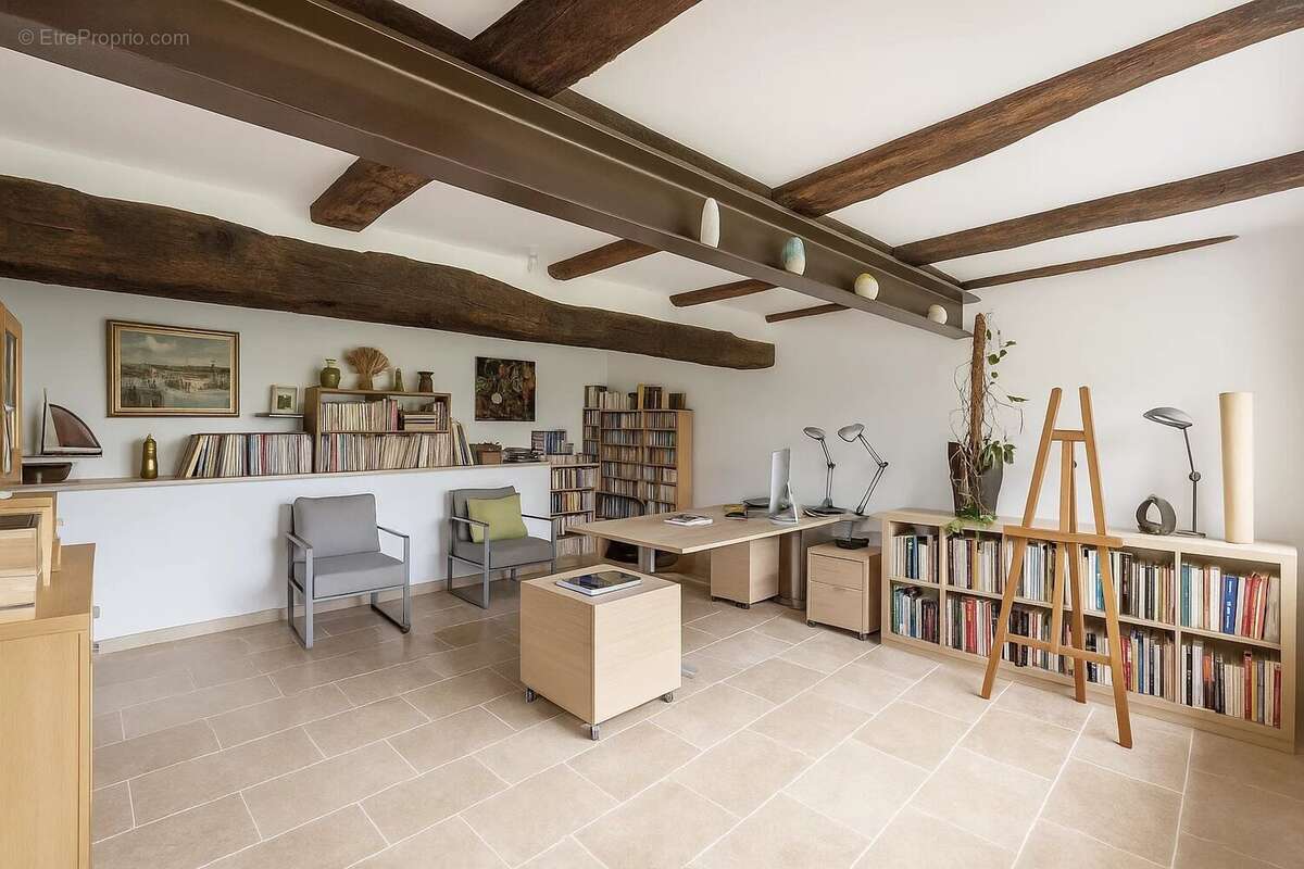 Maison à FORCALQUIER