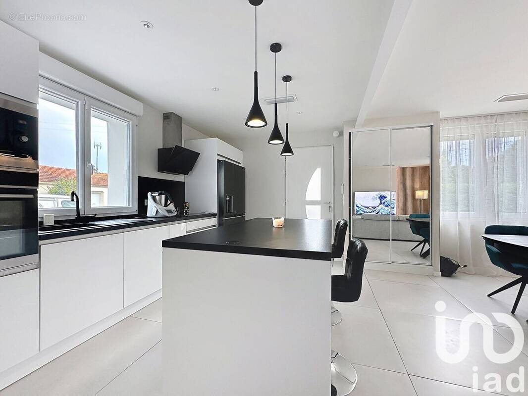 Photo 1 - Maison à VAUX-LE-PENIL