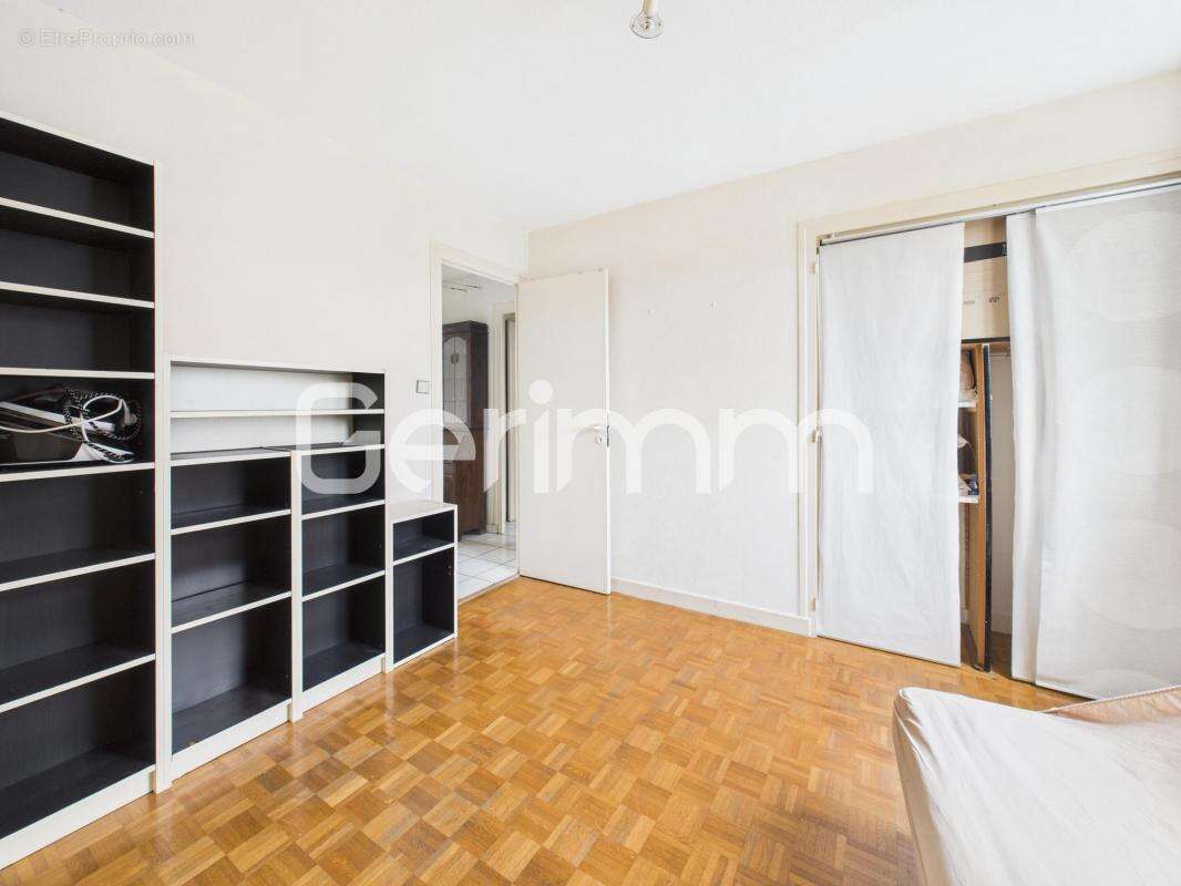 Appartement à MEYLAN