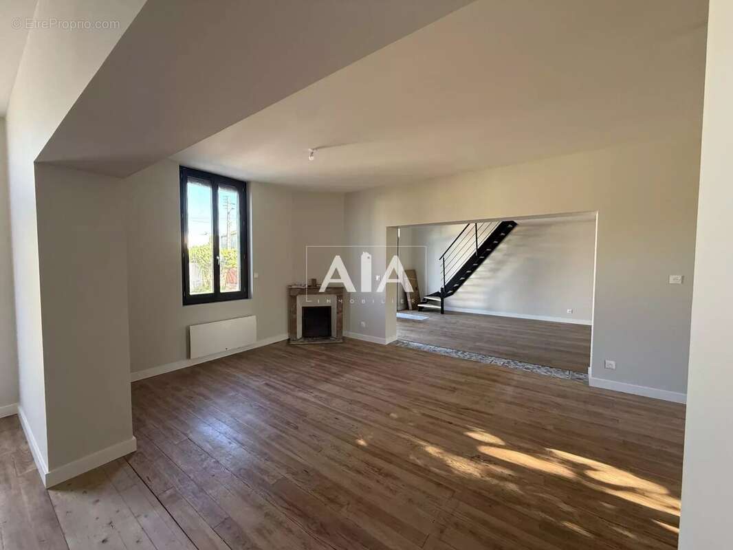 Maison à CHAMPNIERS