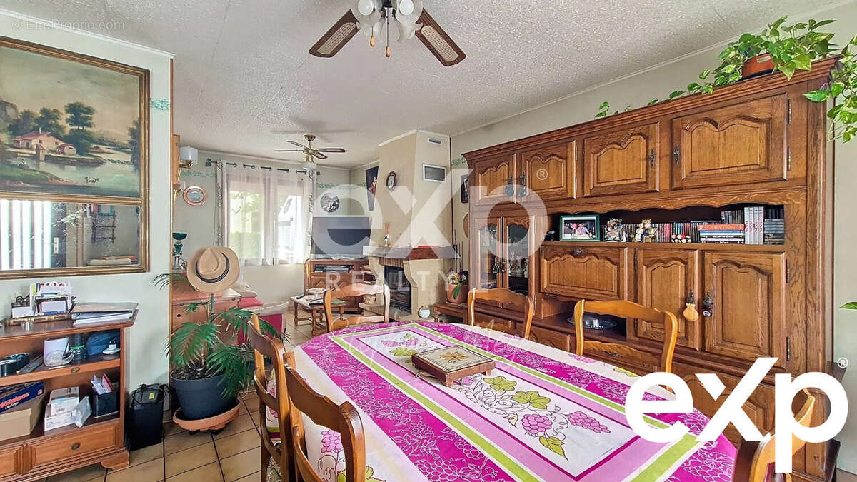 Maison à AMBARES-ET-LAGRAVE