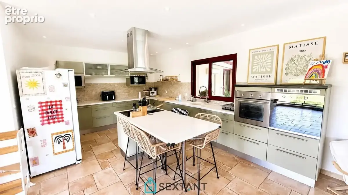 Maison contemporaine de plain-pied  250 m² habitables  terrain de 3 300 m²  dpe b - photo 4