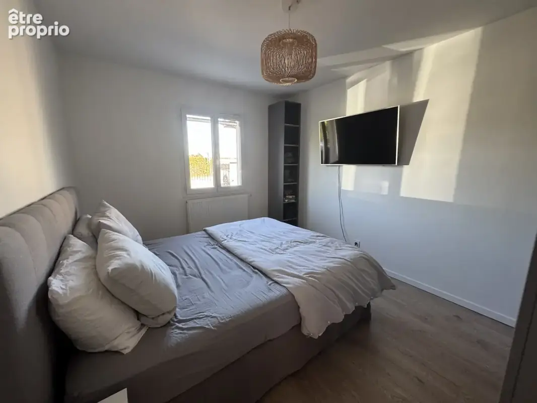 Villa T4 plain pied entièrement rénovée - photo 7