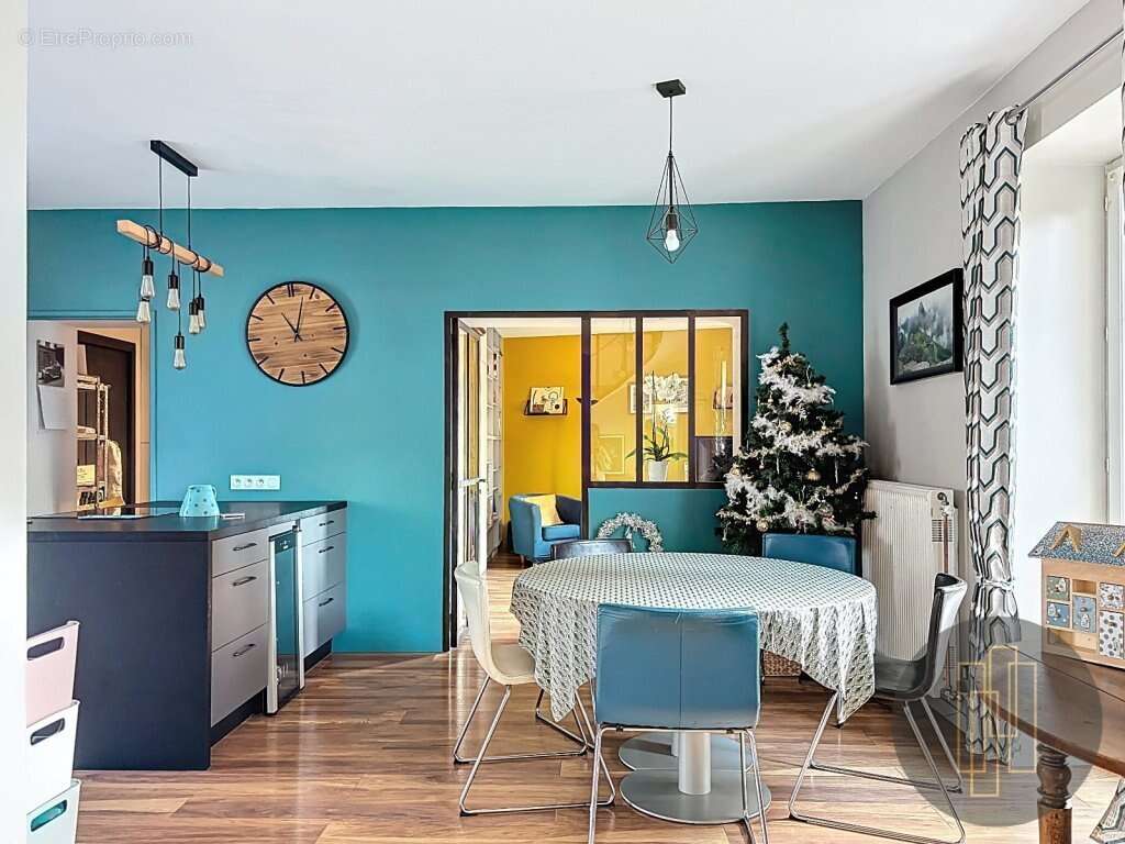 Maison à VILLEFRANCHE-SUR-SAONE