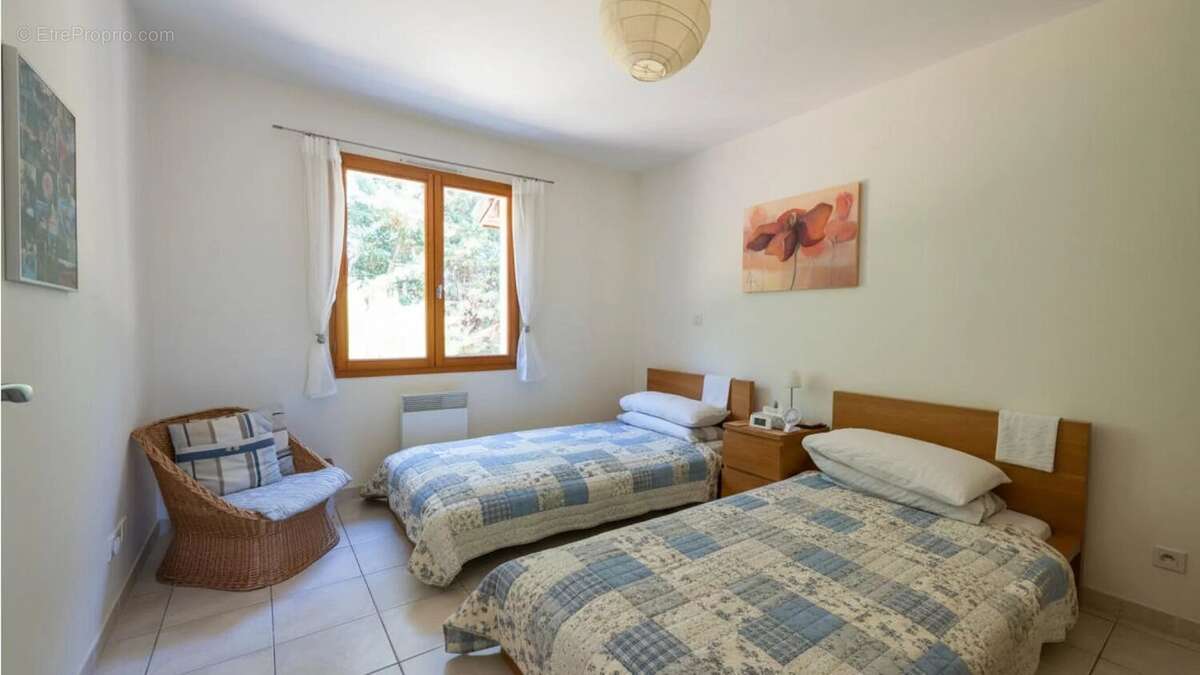 SECTEUR GOURDON - Lumineuse Maison contemporaine de plain-pied 3 - photo 15