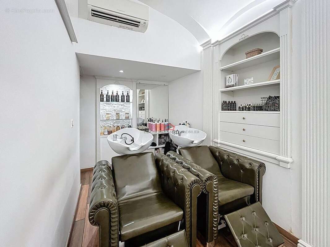 Photo 2 - Commerce à AJACCIO