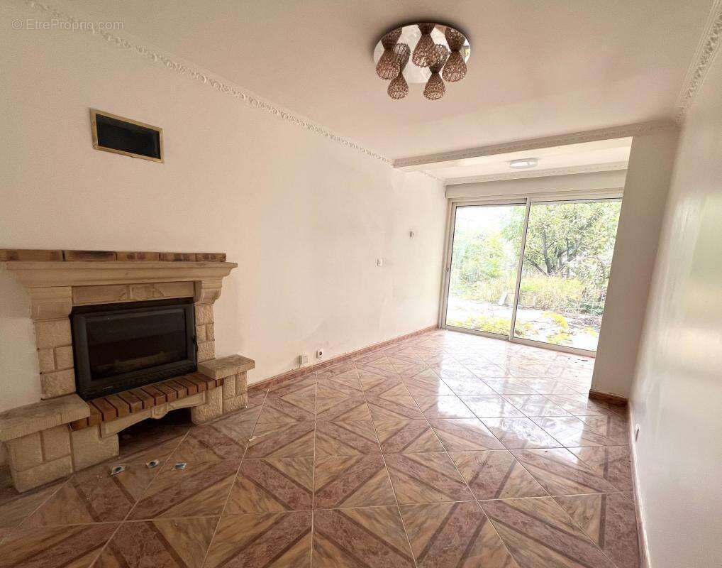 Maison à VITRY-SUR-SEINE