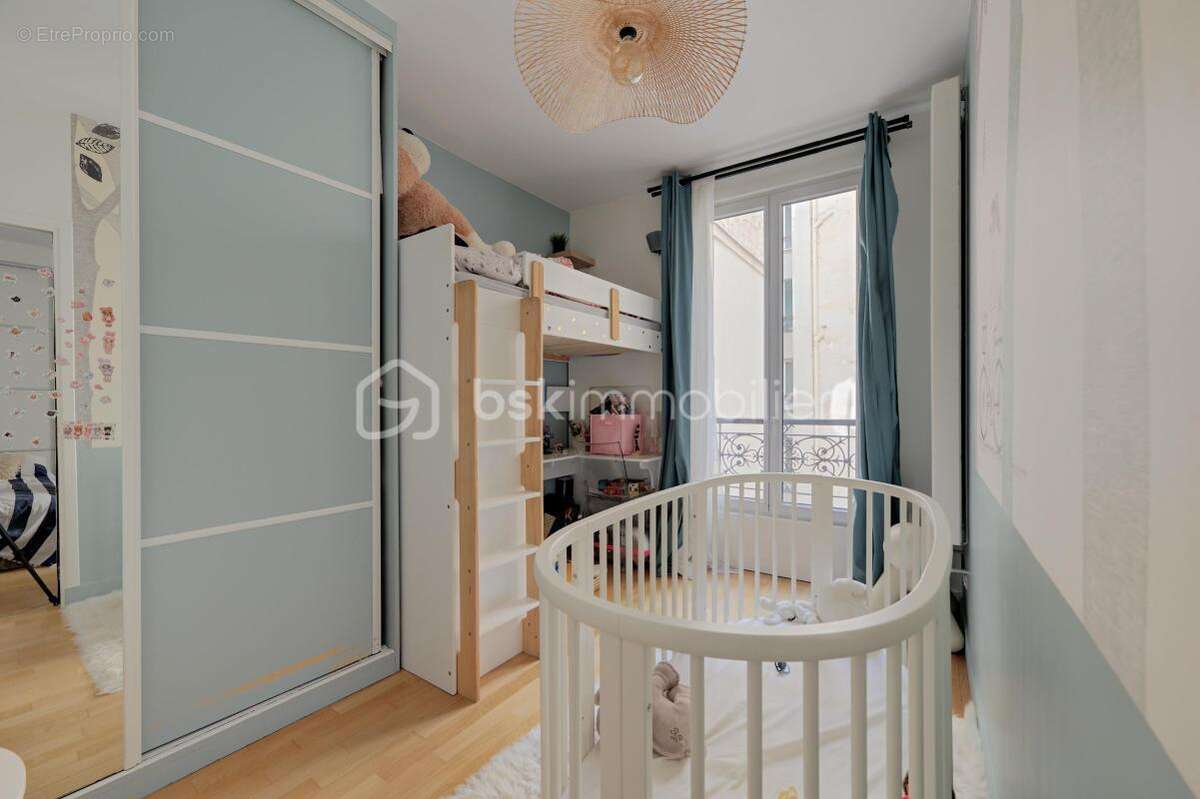 Appartement à PARIS-6E