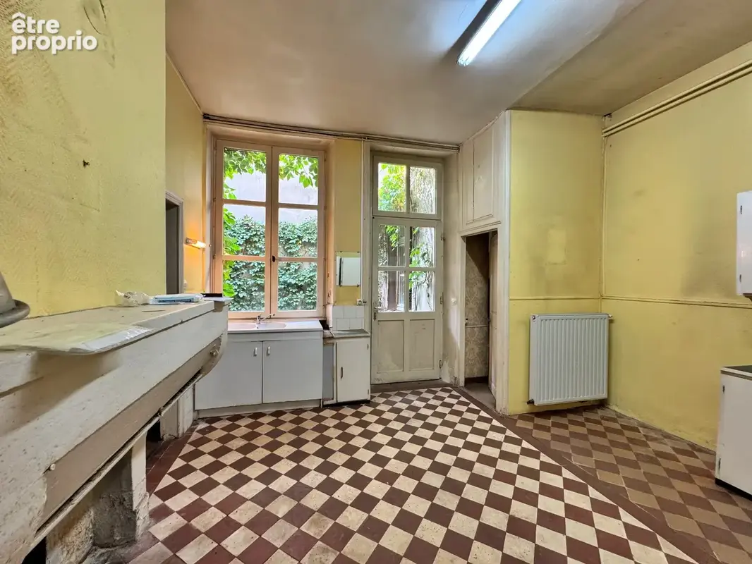 SAINT-MIHIEL, Maison authentique du XVIIᵉ siècle, pleine de charme et d’histoire - photo 6