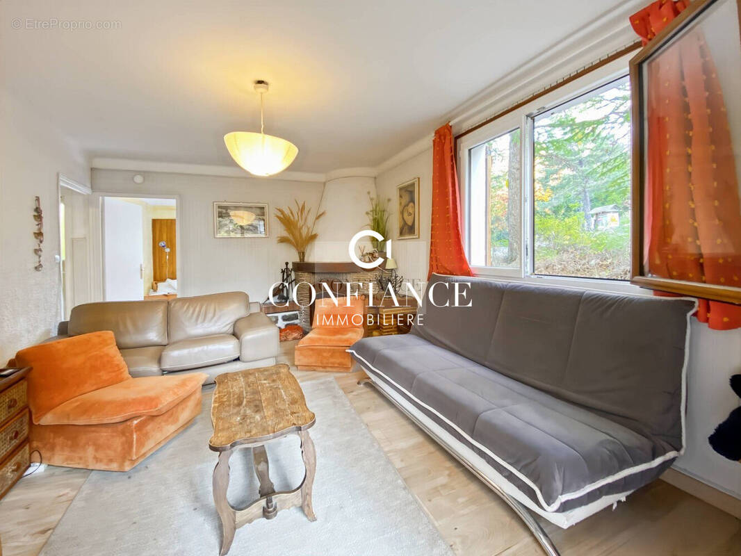 Appartement à SAINT-ETIENNE-DE-TINEE