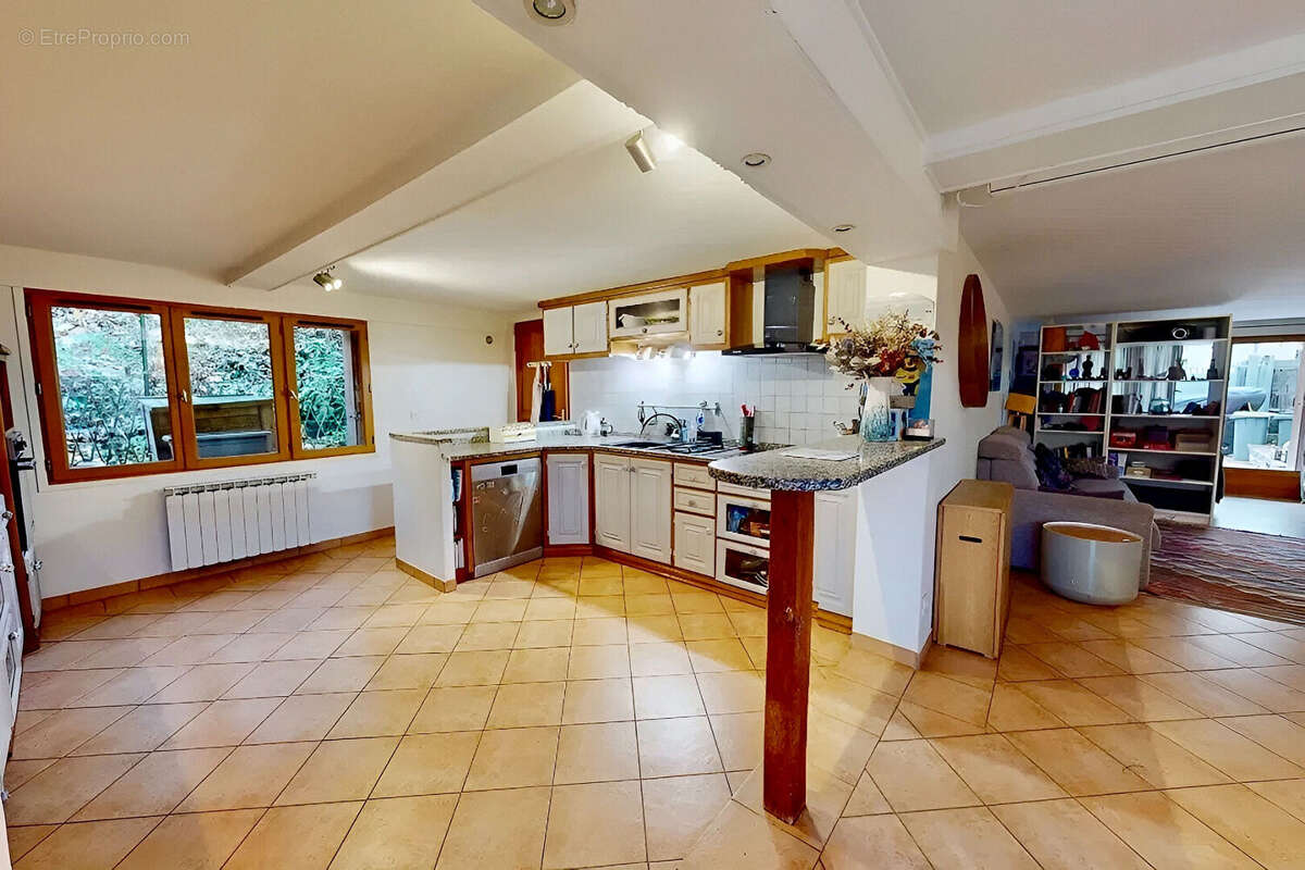 Maison à LOUVECIENNES