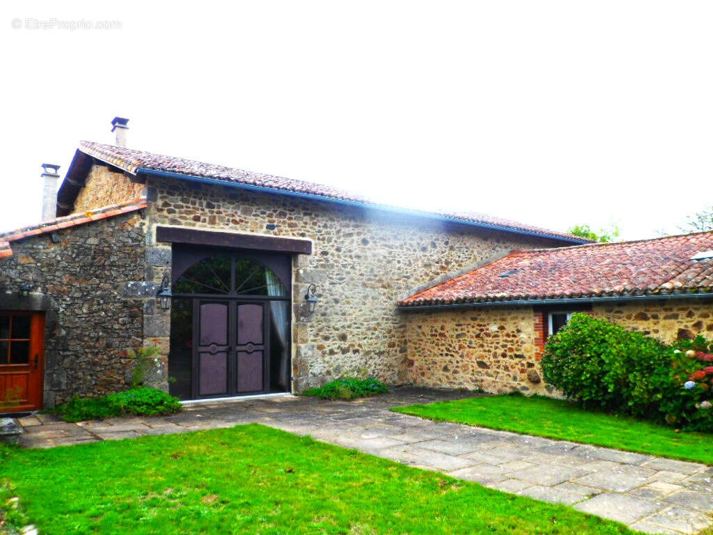 Maison à SAINT-MESMIN