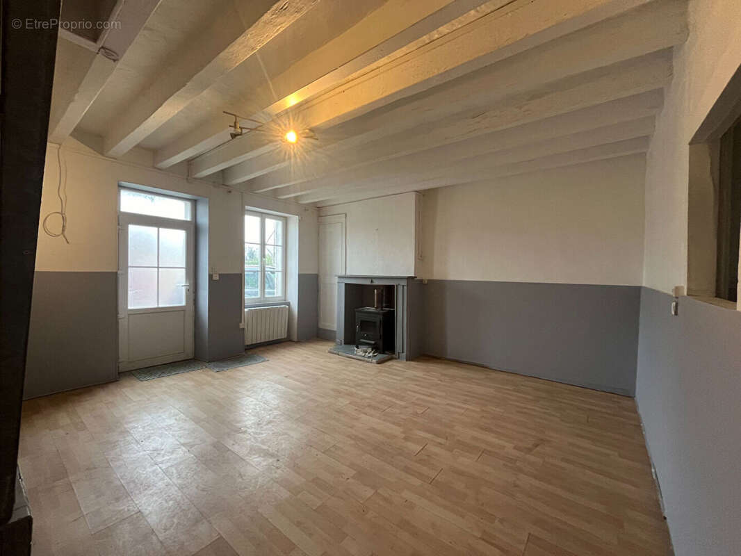 Maison à AUBIGNY-SUR-NERE