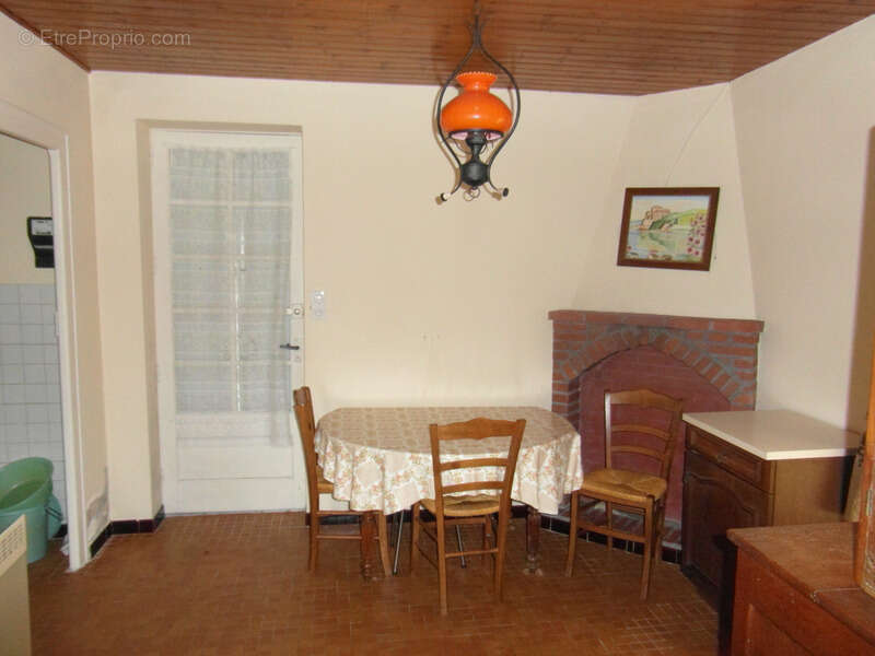 Maison à LES MAGNILS-REIGNIERS