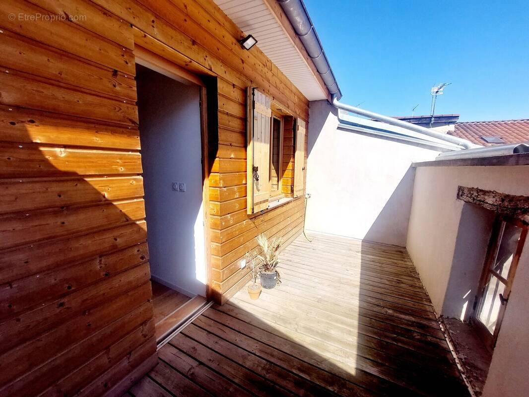 Photo 1 - Maison à SAINT-JUST-SAINT-RAMBERT