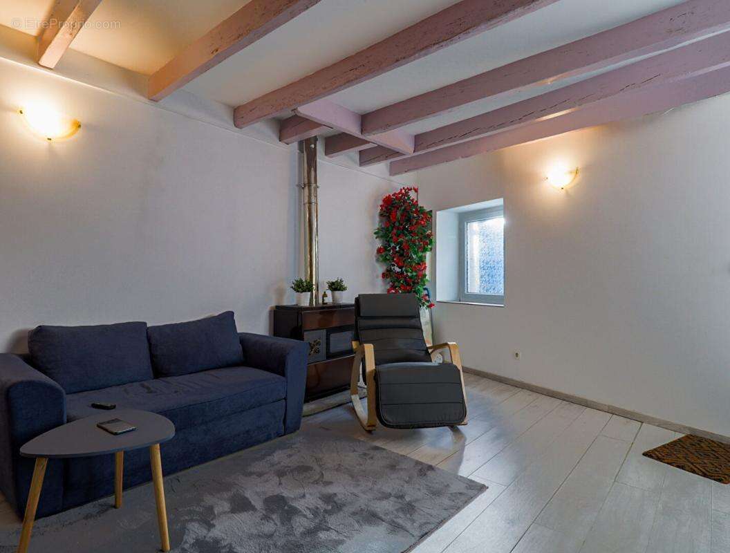Maison à AIGUEFONDE