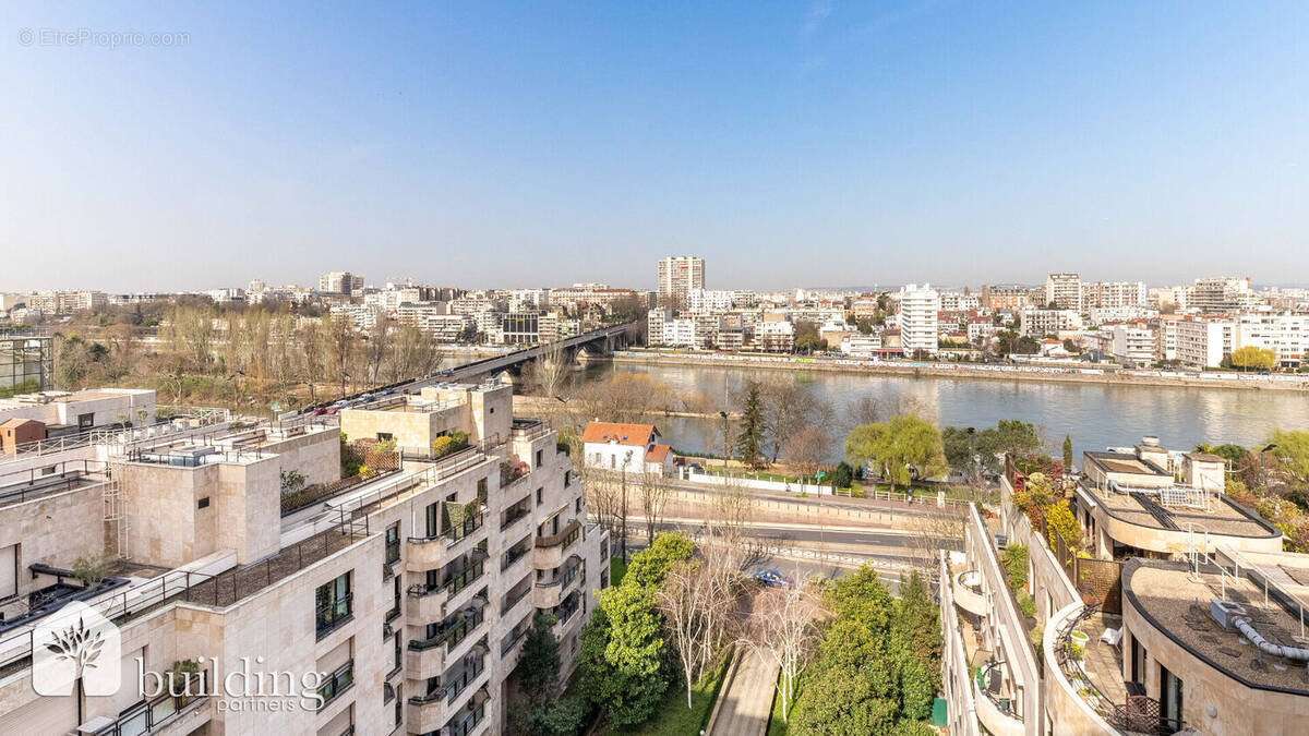 Appartement à LEVALLOIS-PERRET