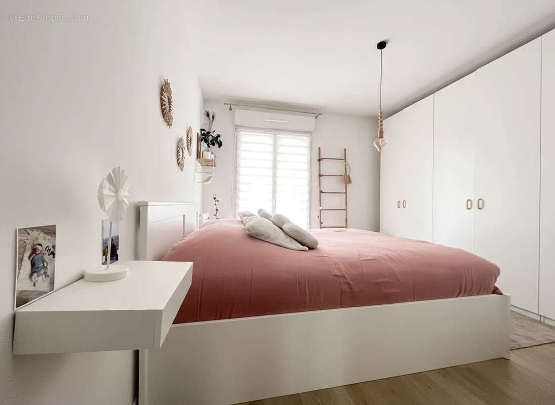 Appartement à LA MEZIERE