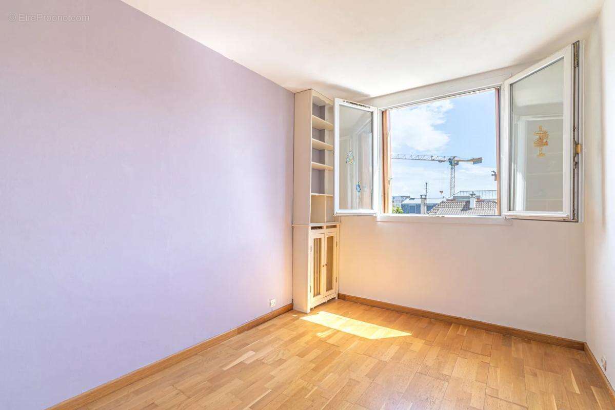 Appartement à COLOMBES