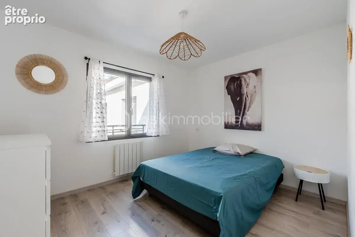 T4 spacieux, lumineux avec balcon, cave et place de parking - photo 19