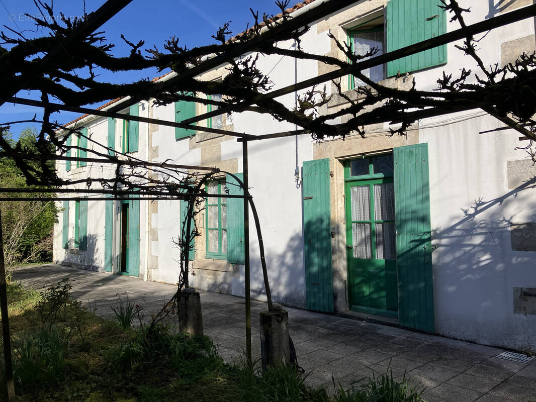 Maison à LE MAZEAU