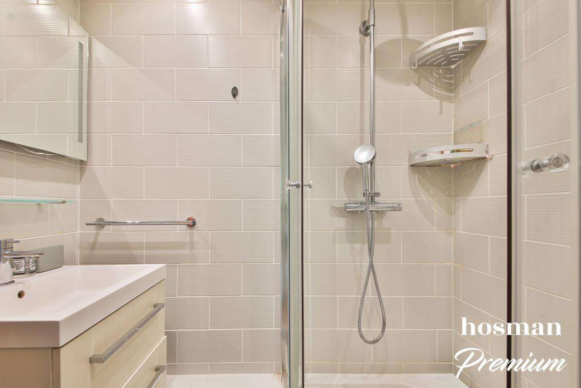 Appartement à PARIS-15E