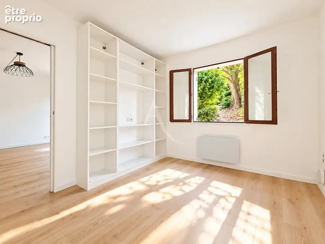 Exclusivité l'Adresse ! Appartement 2 pièces 37 m² - jardin cave et parking - photo 5