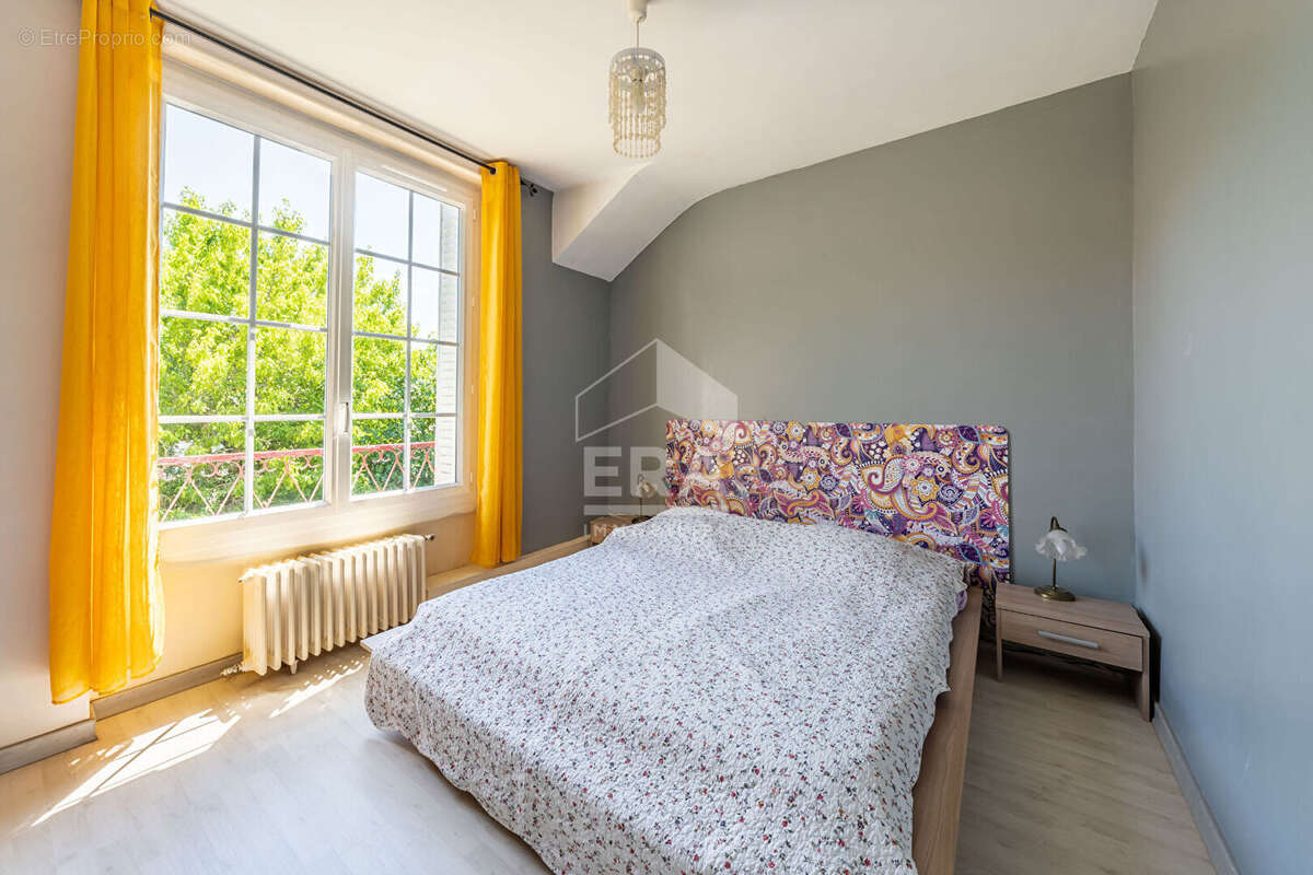 Maison à BALLANCOURT-SUR-ESSONNE