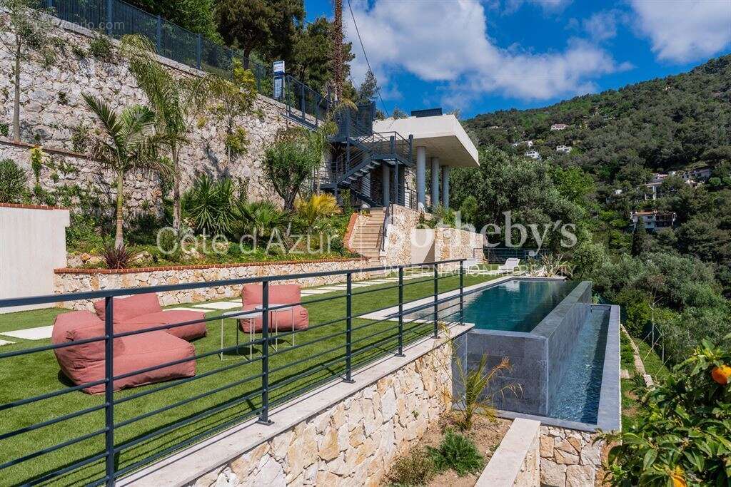 Maison à ROQUEBRUNE-CAP-MARTIN
