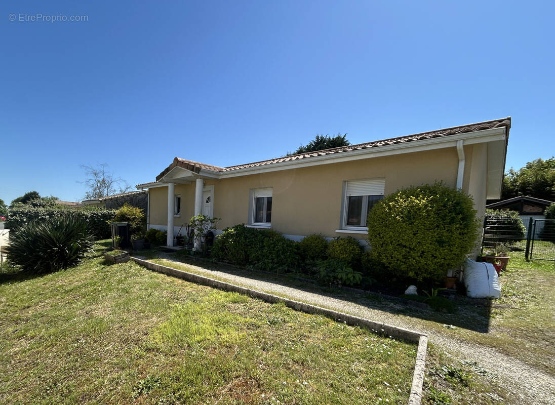 Maison à BAZAS