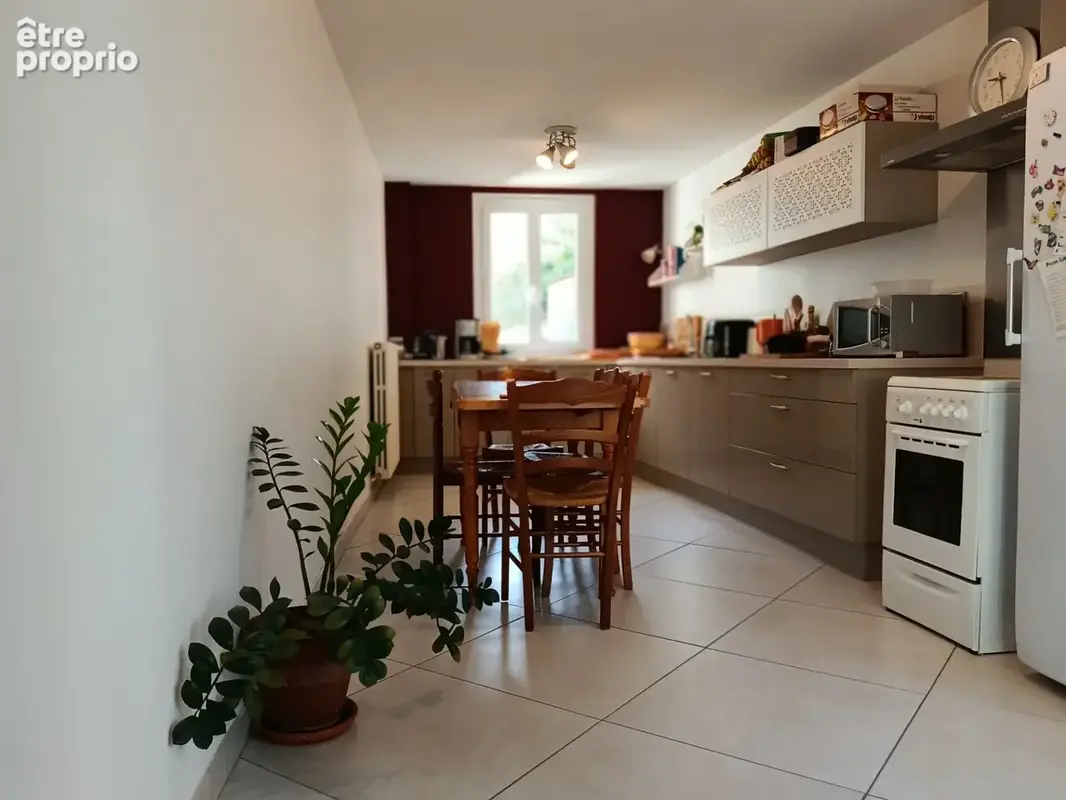 Maison Poitevine 9 pièces à 3 minutes de Saint Maixent L'école - photo 3