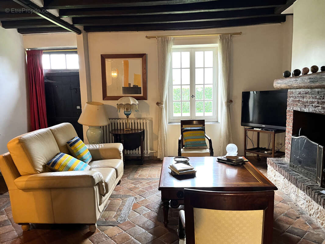 Maison à VIEILLES-MAISONS-SUR-JOUDRY