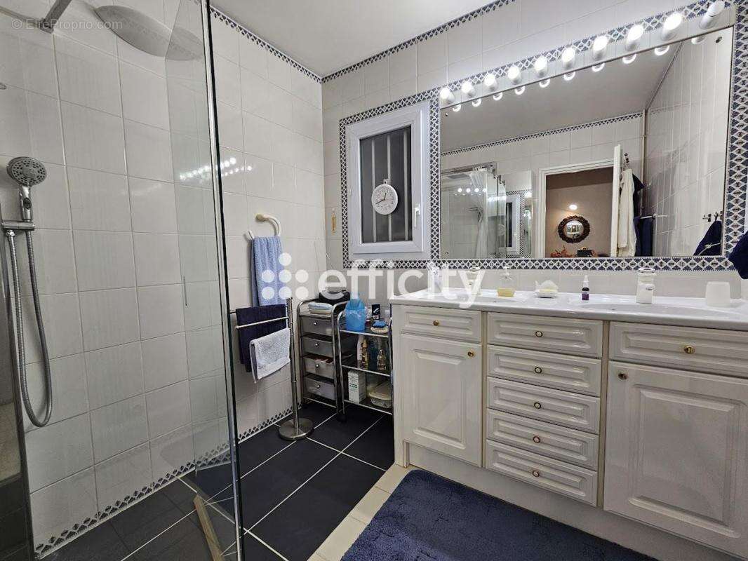 Maison à SAINTE-MARIE-DE-RE