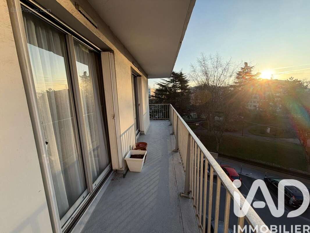 Photo 2 - Appartement à CHELLES