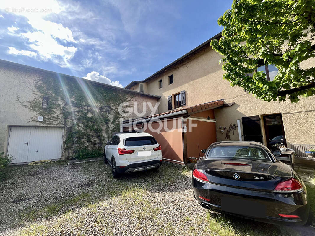 Maison à CHASSE-SUR-RHONE