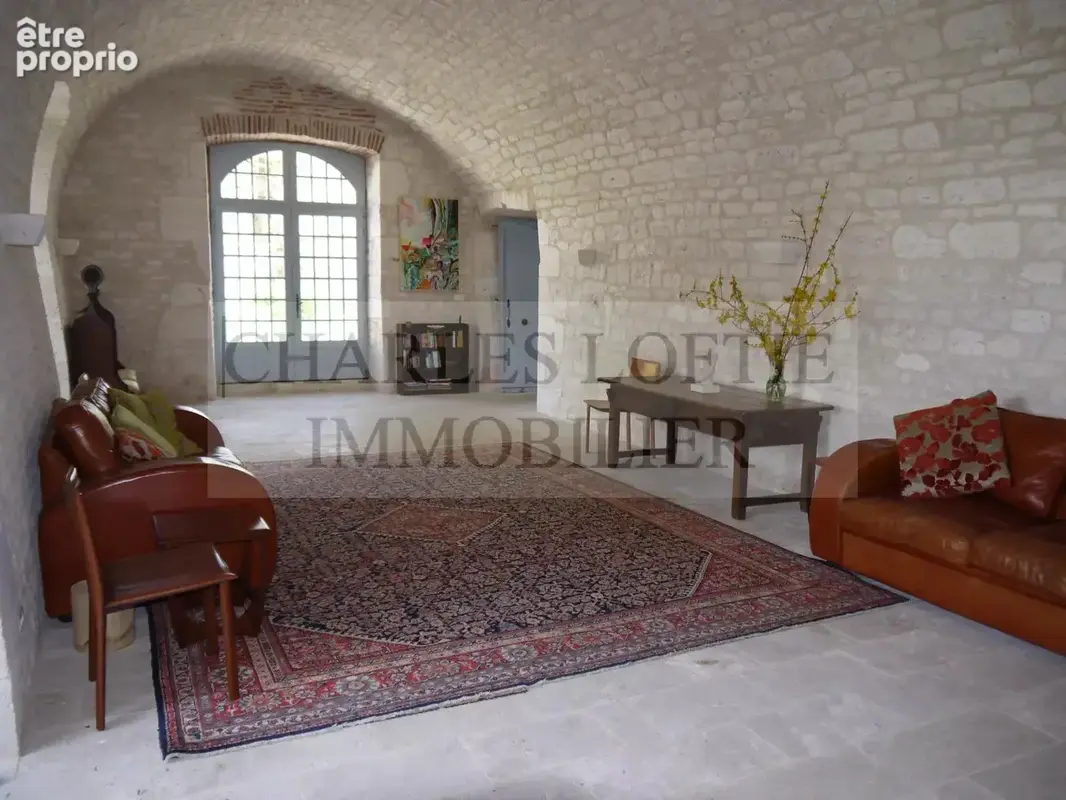 Maison de Maître, dépendances et pisicne, sur 11 ha - photo 6
