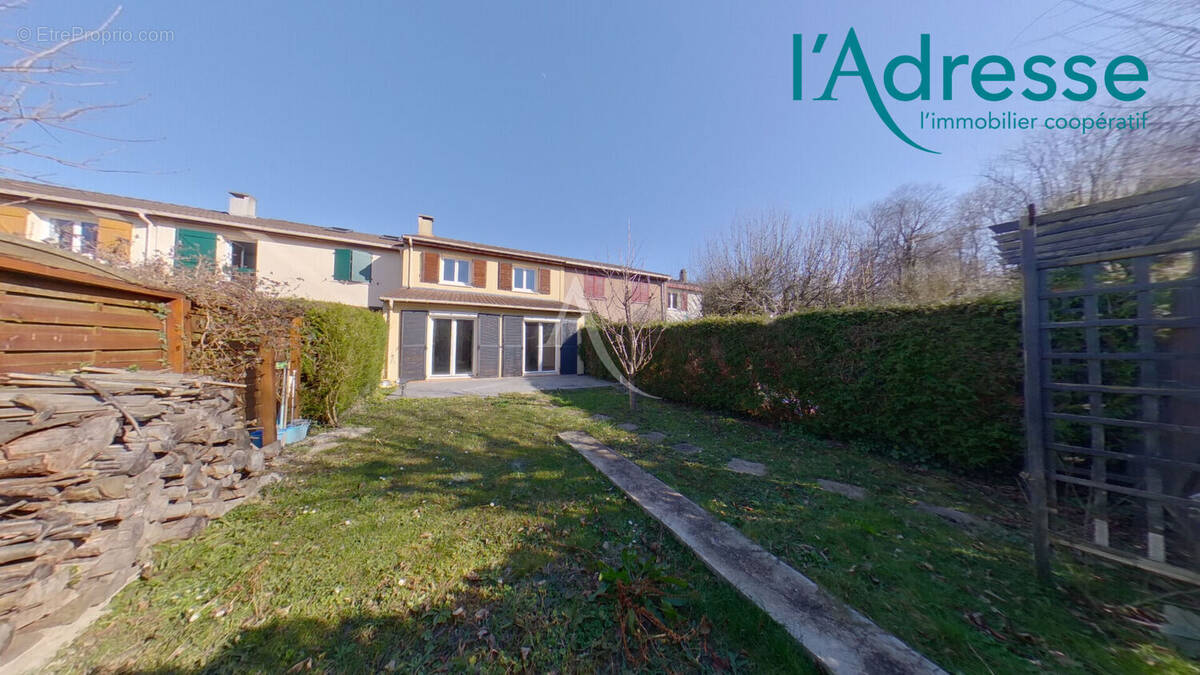 Maison à CHAMPS-SUR-MARNE
