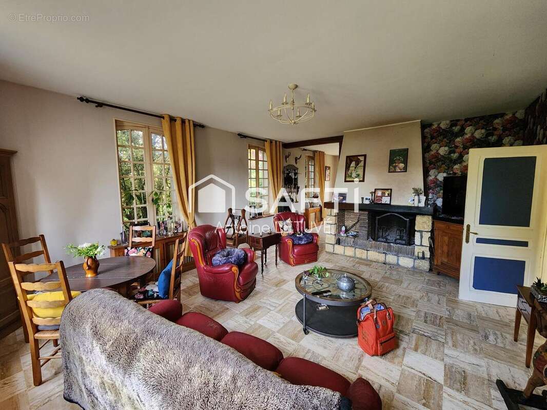 Maison 236 m² à Lamotte-Warfusee  - photo 8