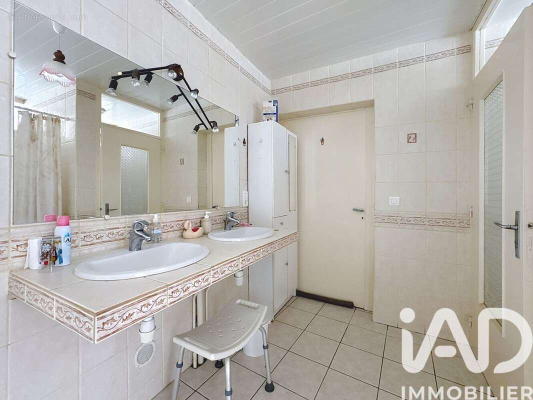 Maison 180 m² à Anais  - photo 7