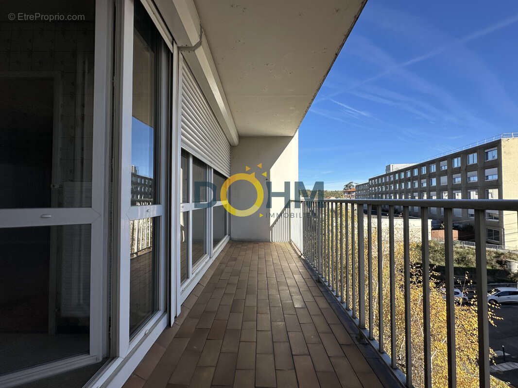 appt hyper centre balcon, ascenseur et garage - photo 9