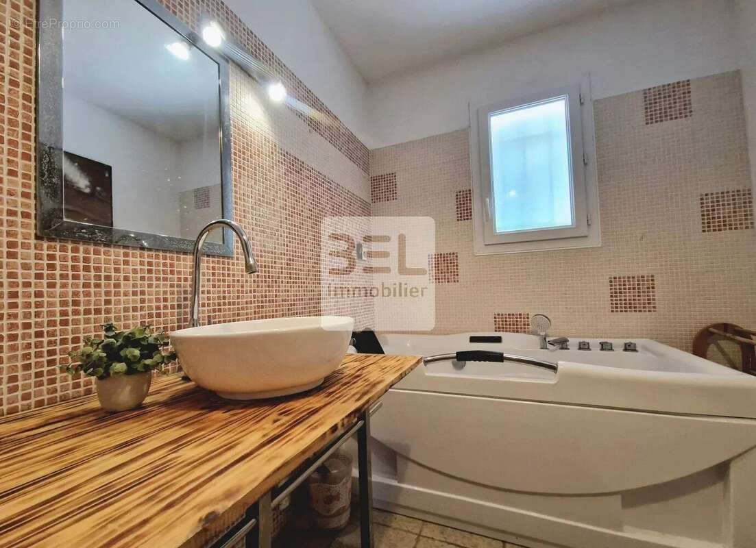 Maison à ROCHEFORT-DU-GARD