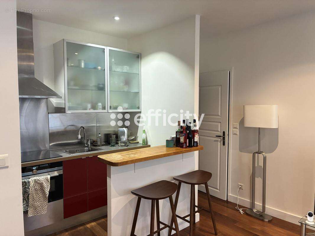Appartement à PARIS-11E