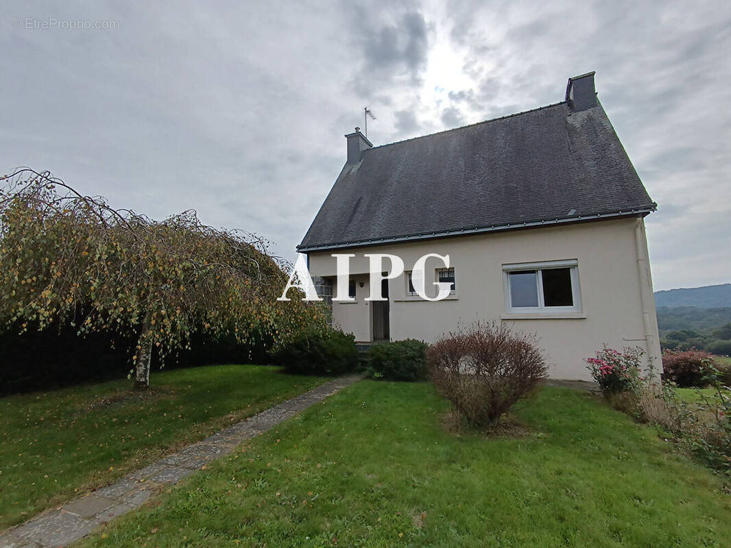 Maison à CAUREL