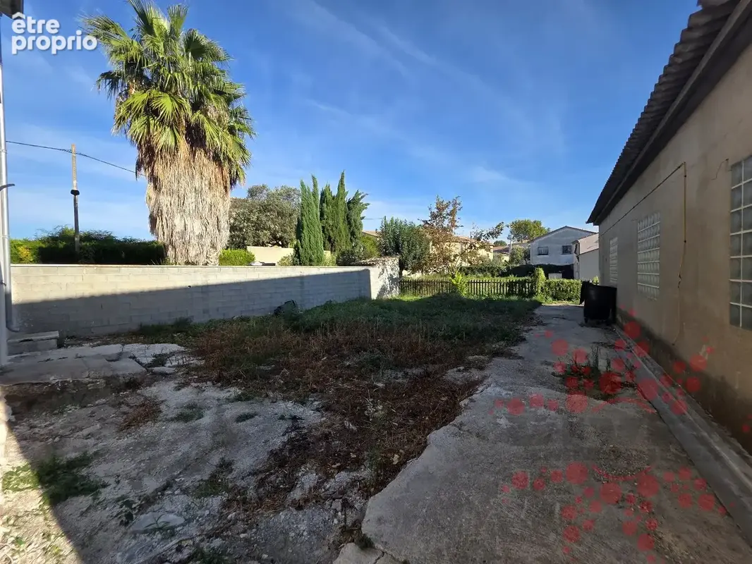 Immeuble mixte avec terrain constructible - photo 2