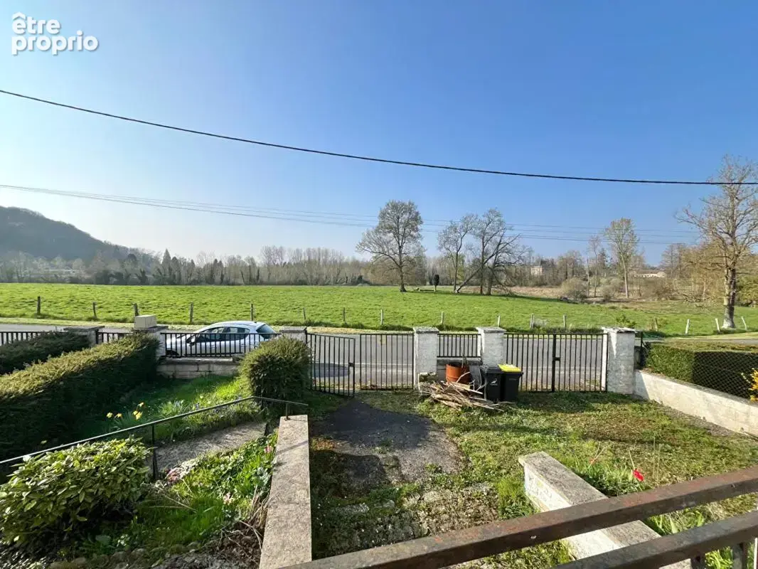Maison  4 pièce(s) 113 m2 + 102 m²  + Garages et Sous-sol - photo 2