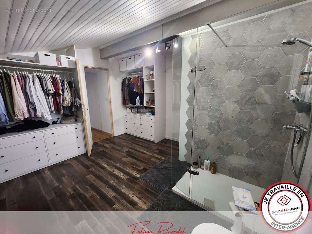 Maison à AMBARES-ET-LAGRAVE