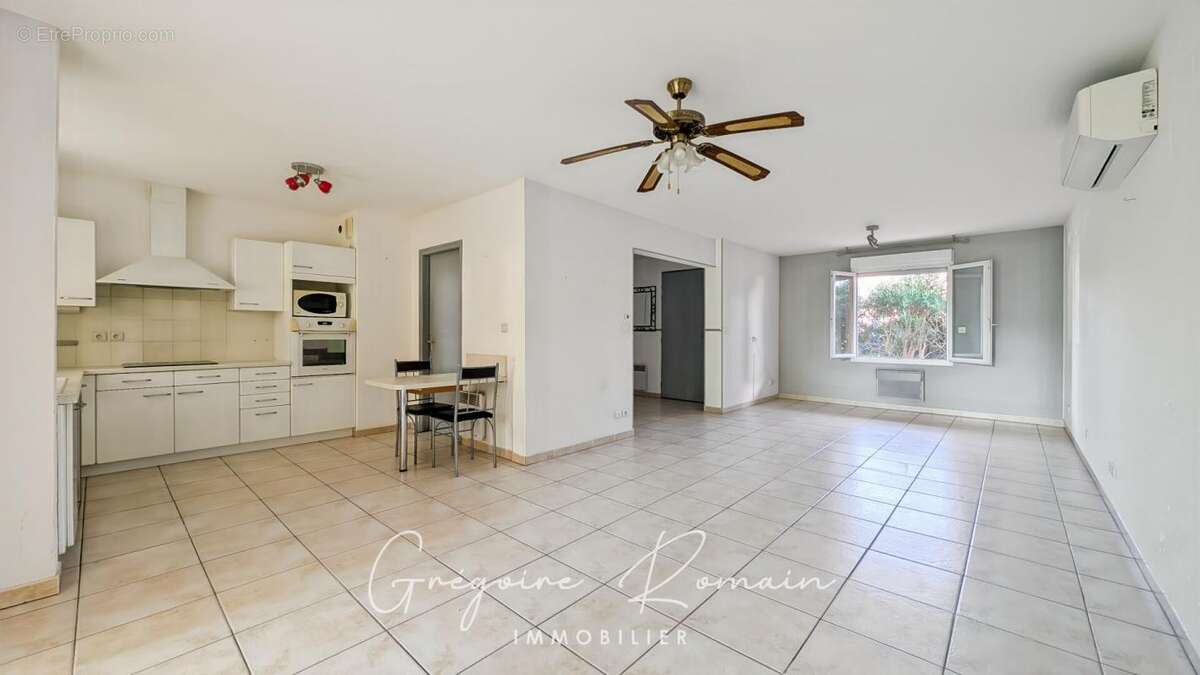 Appartement à SAINT-MARTIN-DE-CRAU