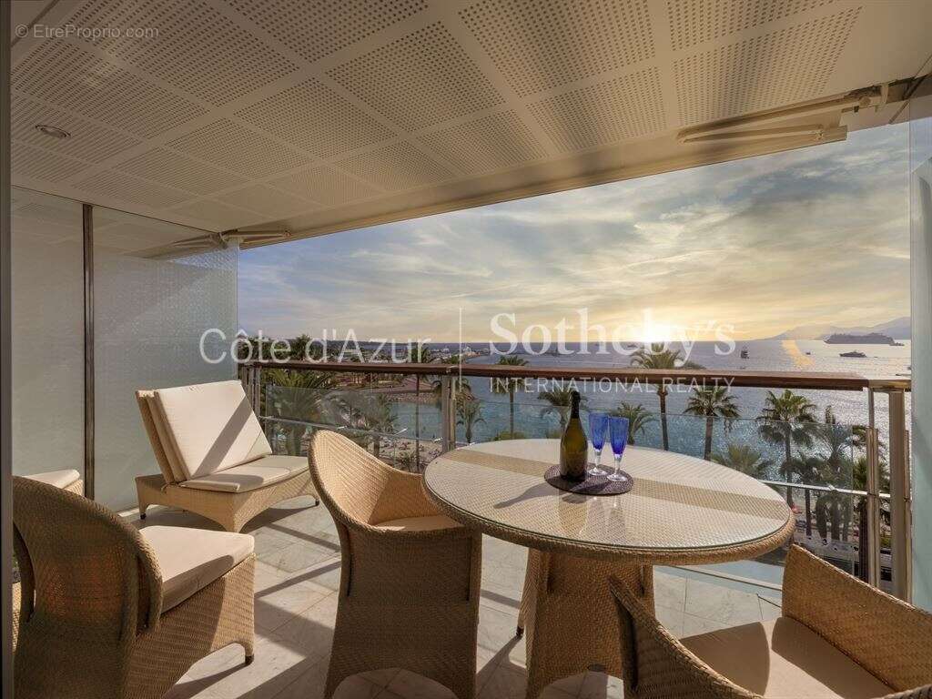 Appartement à CANNES