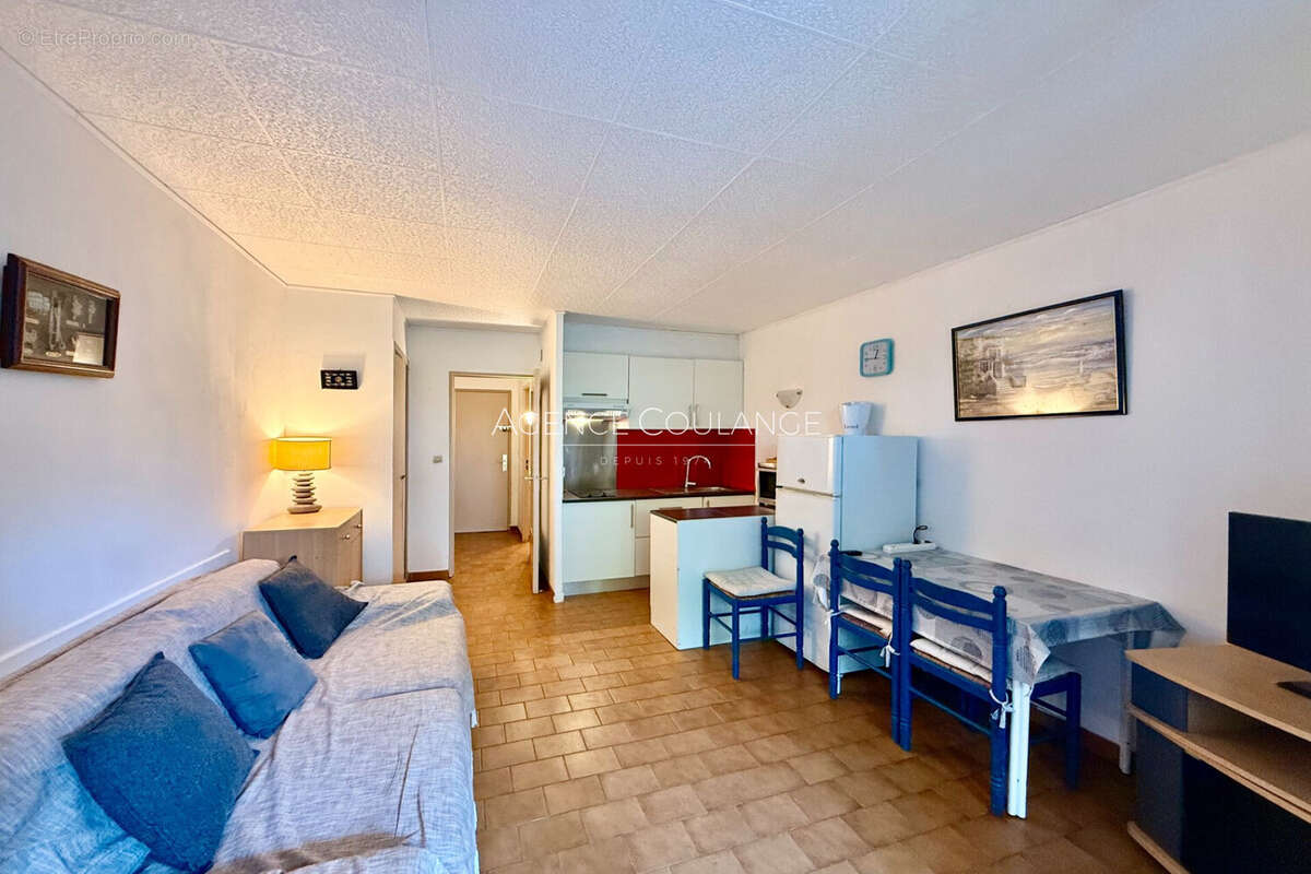 Appartement à SAINT-CYR-SUR-MER