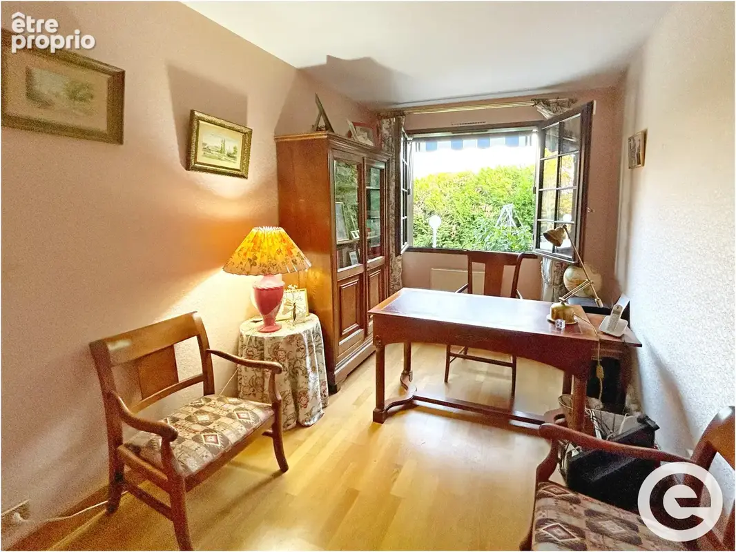Maison familiale 5 pièces - 112.63m2   1977   Saint Martin-du-Tertre - photo 10